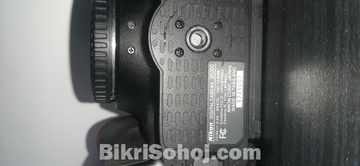 Nikon D5300 | HDSLR Camera V-angle LCD, WiFI & with kit lens